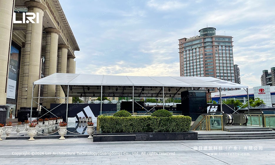 Urban Plaza Marquee Side Profile