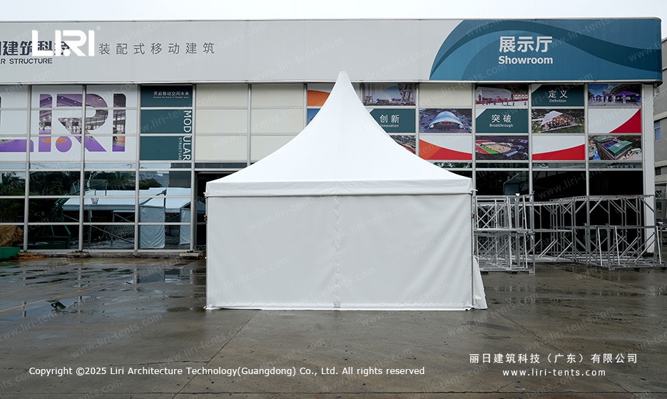 Aluminum frame corner joint of pagoda marquee structure